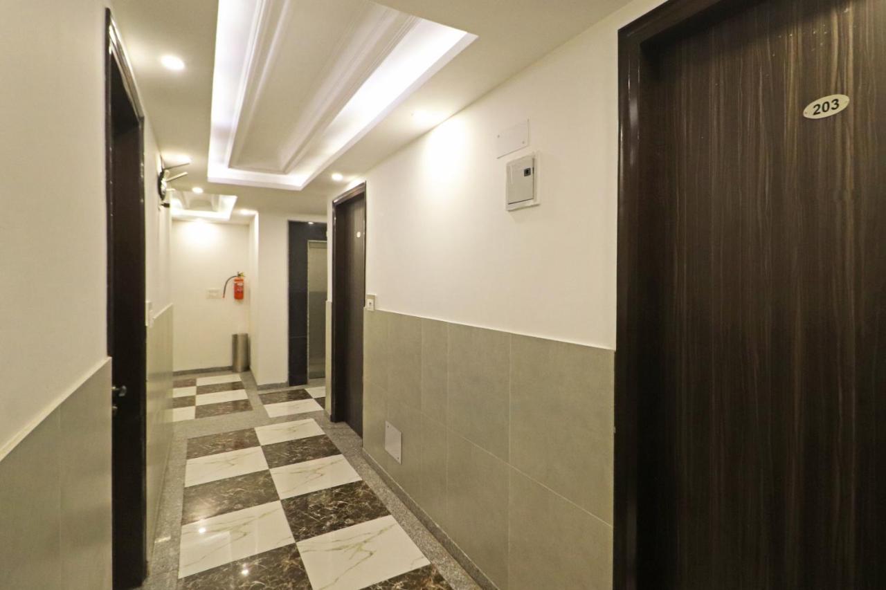 Hotel Almora Near Delhi Airport New Delhi Buitenkant foto
