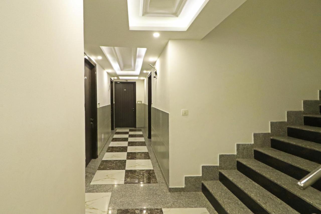 Hotel Almora Near Delhi Airport New Delhi Buitenkant foto